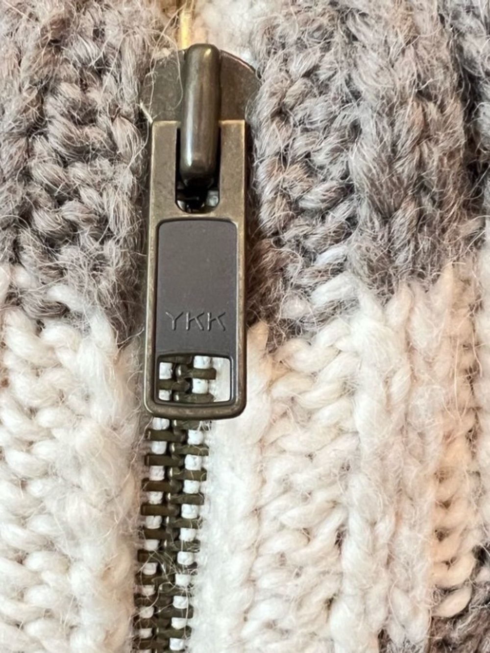 American Eagle Outfitters Wool Alpaca Gray & Cream Patterned Zip-Up Sweater Sz M - Picture 6 of 13